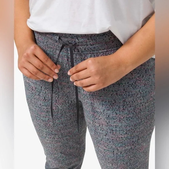 Lululemon Ready to Rulu Jogger•Neon Tweed Jacquard Battleship Electric Coral•12 - Picture 4 of 16